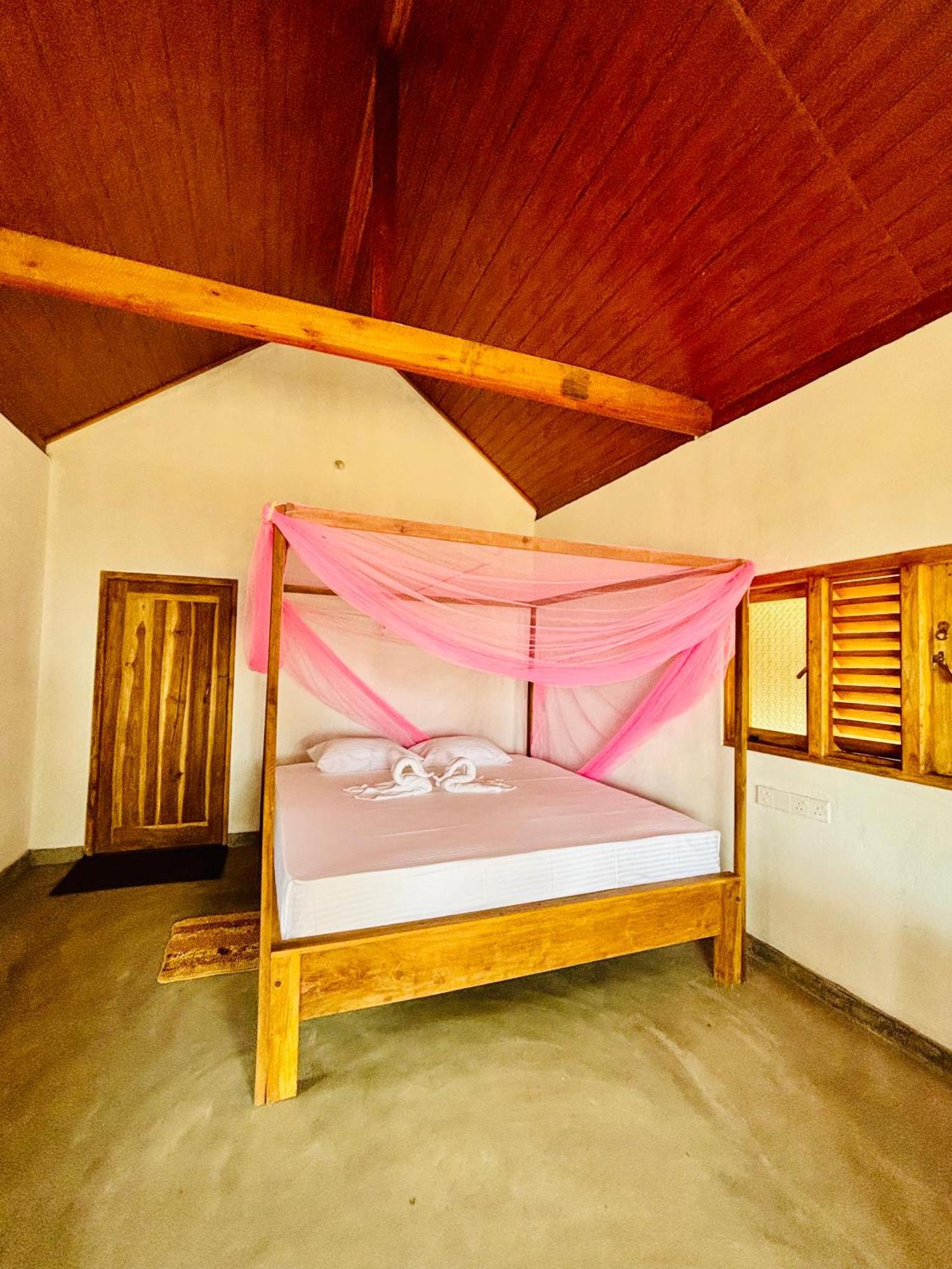 Peanut Farm Surf And Wild Resort - Arugambay Arugam Bay Exterior photo